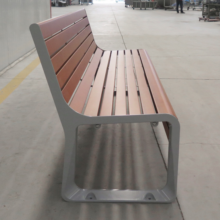 Velkoobchodní lavičky v parku pro volný čas s litými hliníkovými nohami Venkovní pouliční nábytek 4