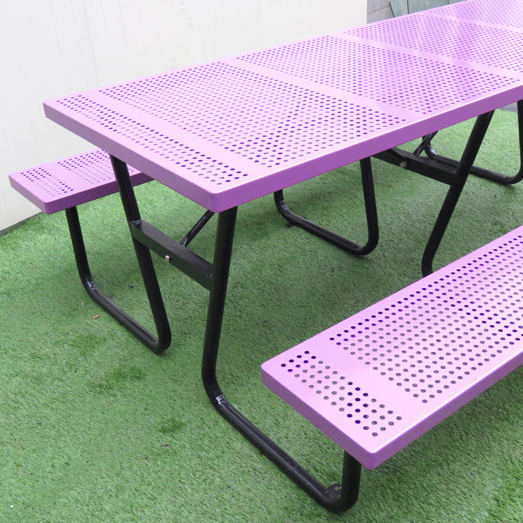 CHIP05 Mesa de picnic para exteriores rectangular de aceiro perforado de 6 pies morado (1)